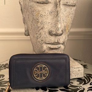 Tory Burch Zip Around Leather Wallet
